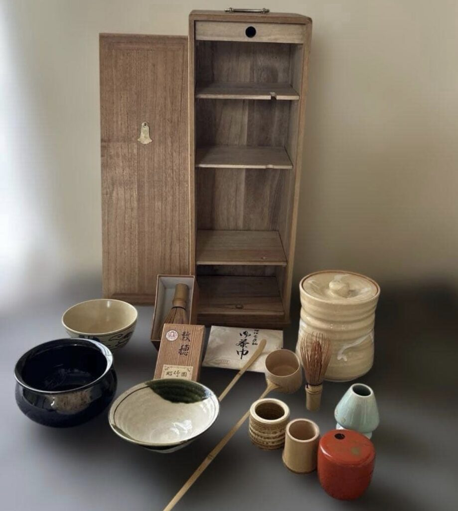 【北九州市八幡西区】古い茶道具、実はすごい価値かも？！歴史や種類、高く売るコツをプロが解説！